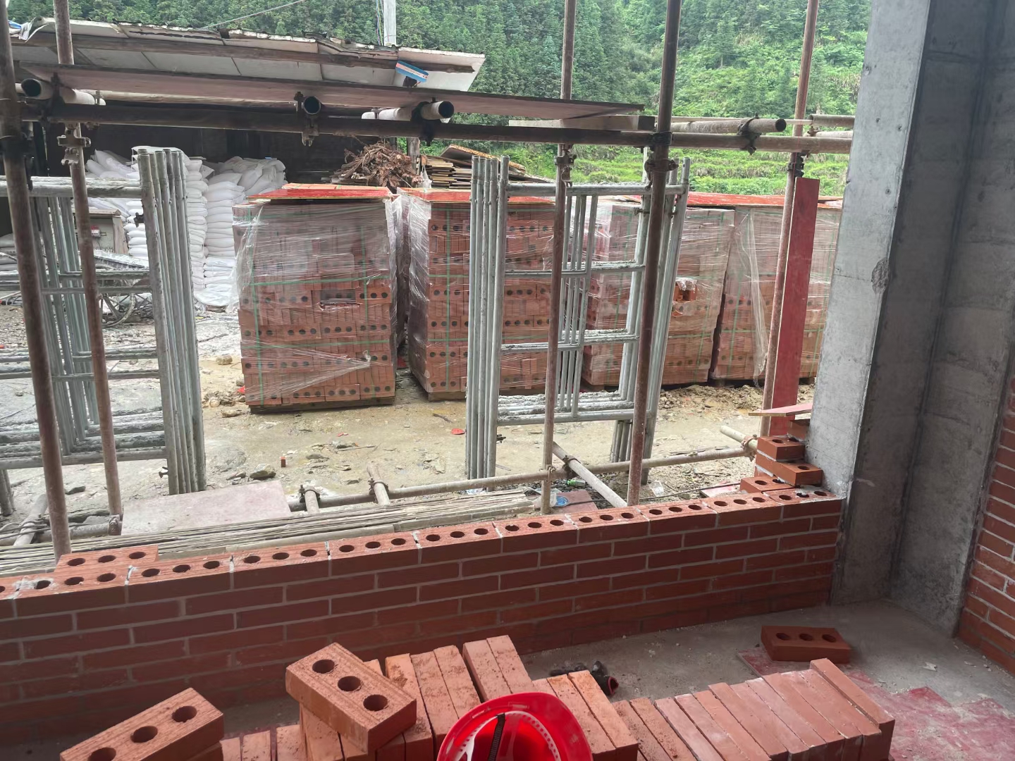 益陽(yáng)市湘陶建筑材料有限公司,益陽(yáng)實(shí)心燒結(jié)磚銷售,古建磚瓦銷售,文化磚哪里好